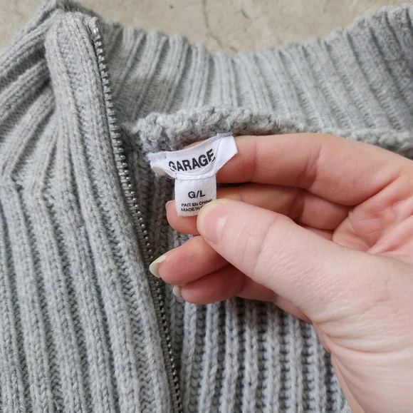 Garage Balloon Sleeve Quarter Zip Sweater - Size Large - Picture 3 of 9